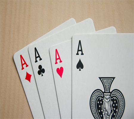 “Đọc Không Thể Thiếu Cho Các Cao Thủ Poker: Vàng Của Chiến Thắng Thông Minh, Chiến Lược Kép Tức Tiết Lộ Lớn”
